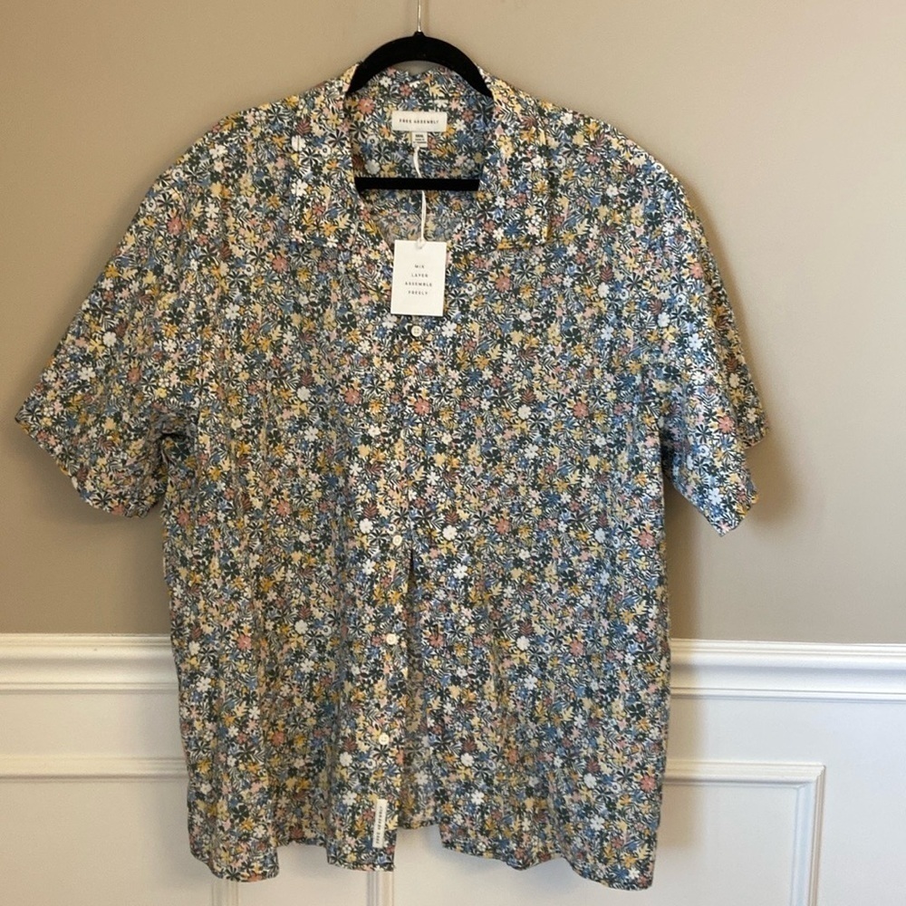 NWT Men’s 100% Cotton Floral Shirt by Free Assembly- XXXL